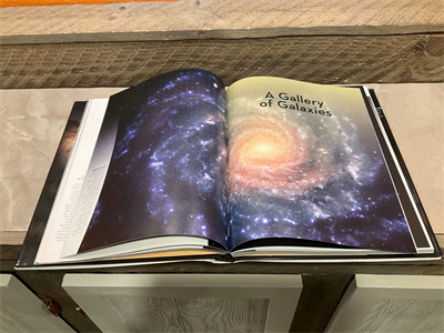 Galaxies Kitap
