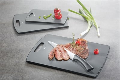 Gefu Levoro Büyük Kesme Tahtası, Siyah Renk 38x26x1,1 Cm