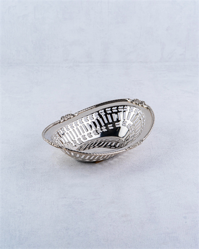 Lmd Jaalı Oval Gümüş Ekmeklik 24X17X5,5 Cm
