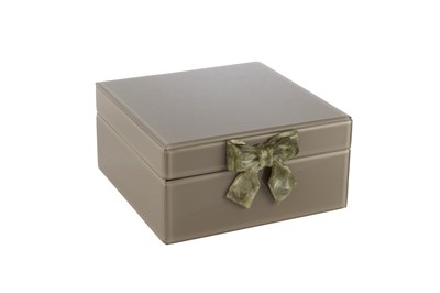 Mikasa Cappuccıno Yeşil Mermer Fiyonklu Kutu 23x22x11cm
