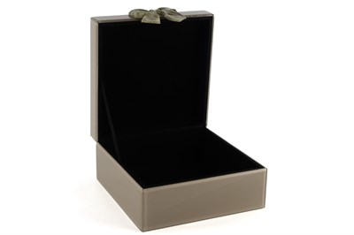 Mikasa Cappuccıno Yeşil Mermer Fiyonklu Kutu 23x22x11cm