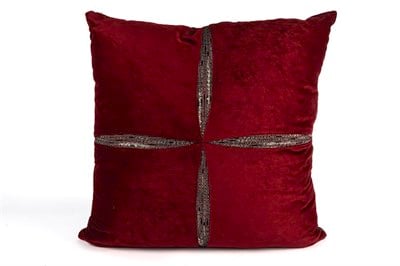 Mikasa Emilie Bordo Kadife Yastık 50 Cm