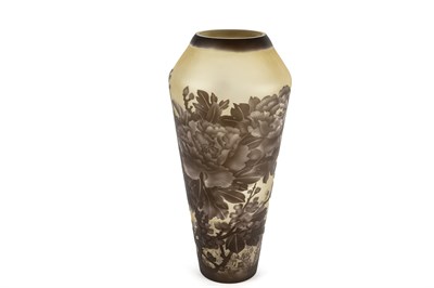 Mikasa Kahverengi Çiçekli Amber Vazo 45Cm