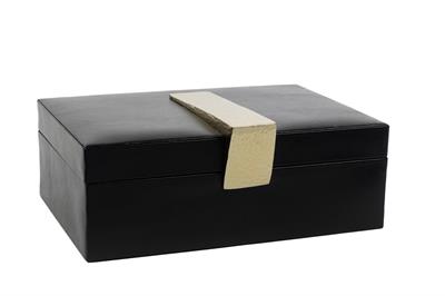Mikasa Siyah Gold Şeritli Kutu 30X23X13Cm