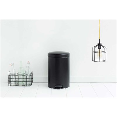 Newıcon Matt Black Pedallı Çöp Kutusu 20l