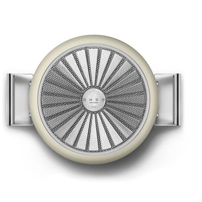 Smeg Cookware 50S Style Krem Tencere Cam Kapaklı 26 Cm, 4.5Mm Taban Kalınlığı, 7,6 Lt