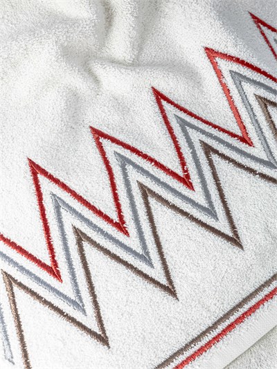 Zigzag Model Nakışlı Yüz Havlusu