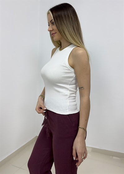 Halter Yaka Dar Kesim Basic Atlet - Beyaz