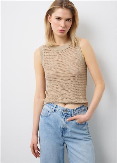 Bej Renkli Normal Kesimli File Dokulu Viskoz Karışımlı Askılı Bluz