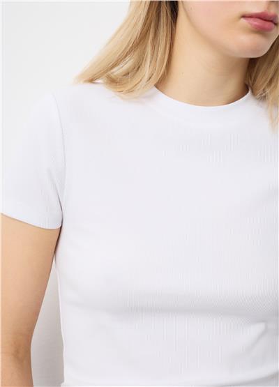 Beyaz Esnek Pamuklu Regular Fit Kısa Kollu Tişört