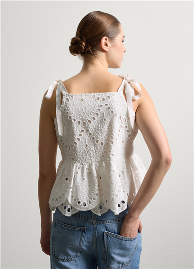Fiyonk Detaylı Broderie Anglaise Üst