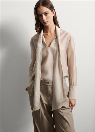 Fiyonklu Normal Kesim Bej Şeffaf Liyosel Gömlek