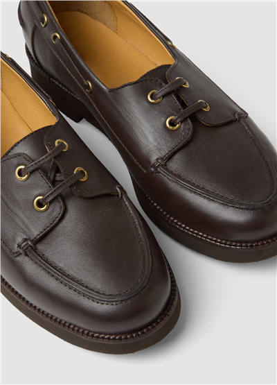 Kahverengi Bağcıklı Deri Loafer