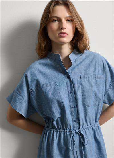 Kısa Akışkan Denim Elbise