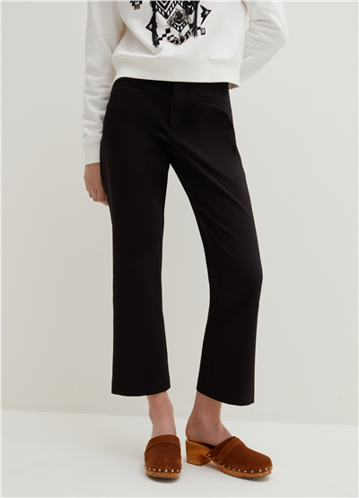 Kısa Siyah Flare Pantolon