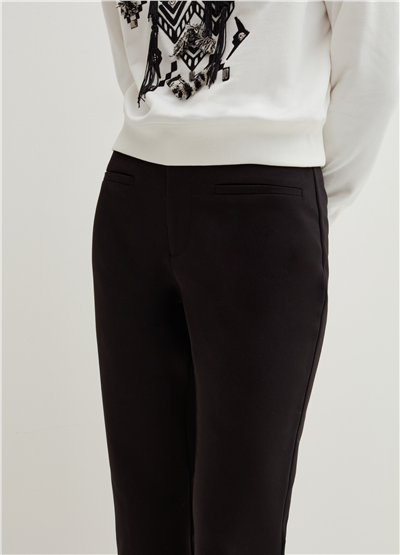 Kısa Siyah Flare Pantolon