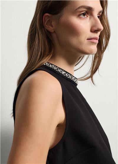 Mücevher Süslemeli Kolsuz Bluz