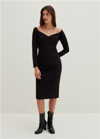 Omuzları Açık Slim-Fit Siyah Elbise