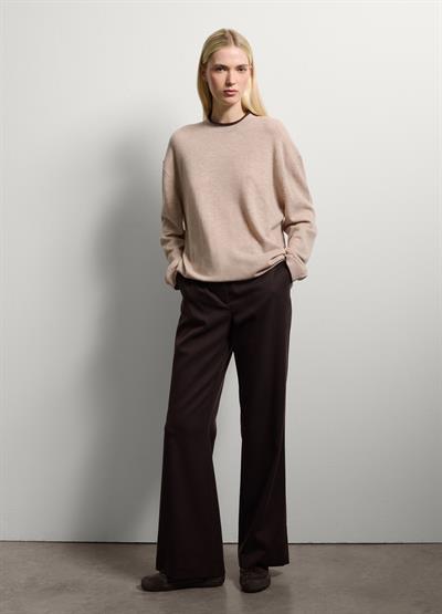 Bej Oversize Saf Yün Kazak