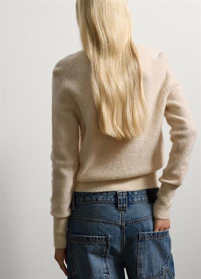 Krem Beyazı Yün Normal Kesim Hırka