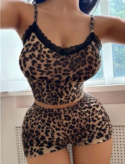 Leopar Desenli Dantel İşlemeli İnce Askılı Şortlu Pijama Takımı
