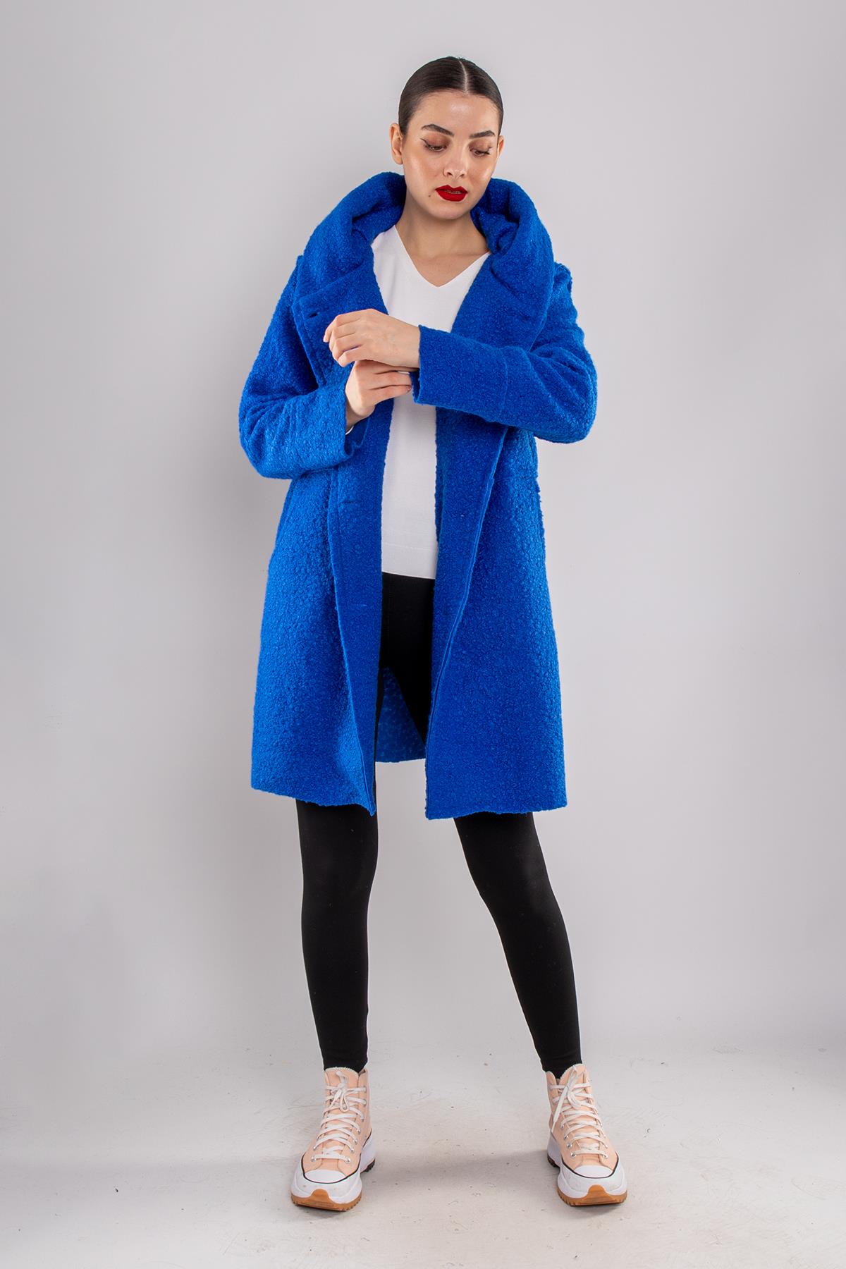 21224 4 Düğmeli Kapüşonlu Keçe Kaban