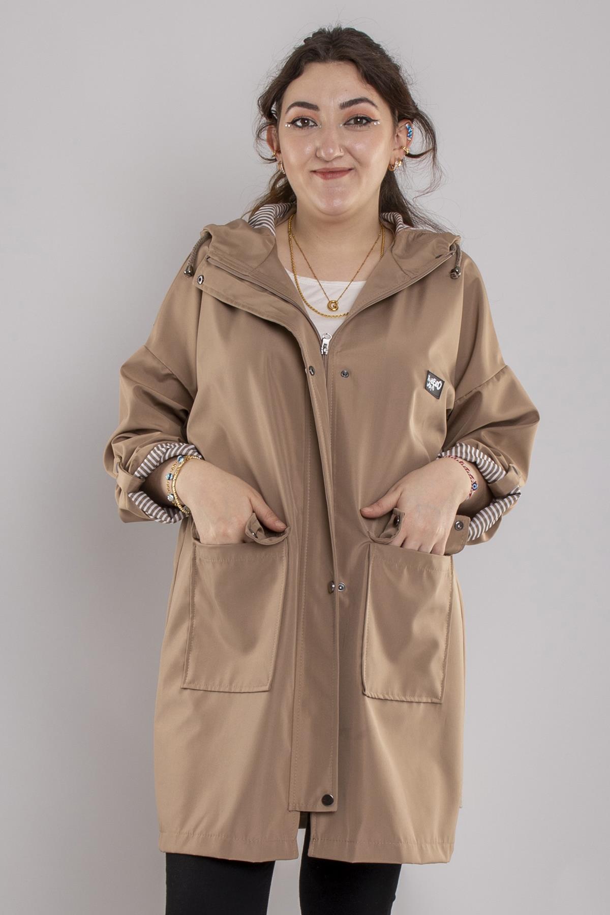 450 Kapüşonlu Kol Katlamalı Midiboy Trençkot