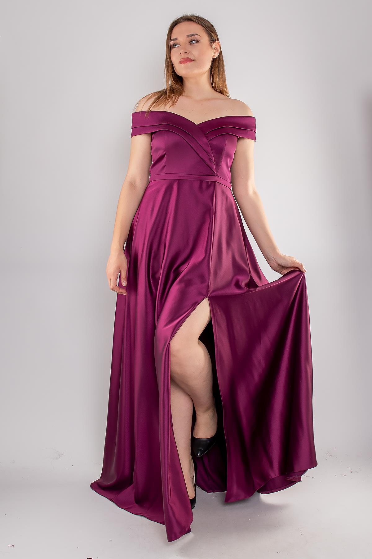 4667-1 Büyük Beden Madonna Yaka Yırtmaçlı Uzun Saten Elbise