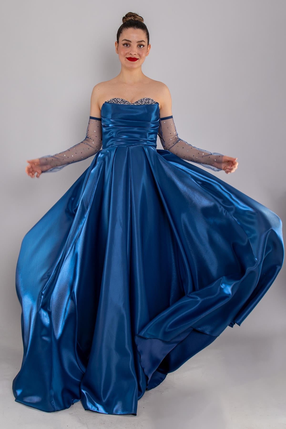 5089 Tafta Straplez Taşlı Eldivenli Prenses Uzun Elbise