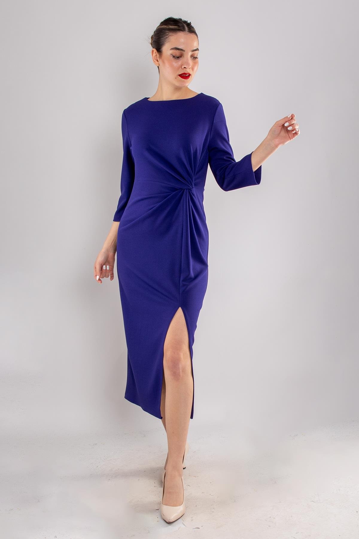 61923 Kollu Bisiklet Yaka Yandan Büzgülü Uzun Krep Elbise