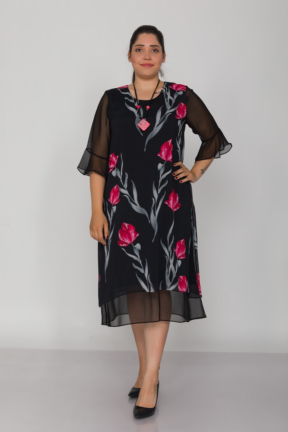 7099 Büyük Beden Lale Desen Tül Kol Kolyeli Şifon Kısa Elbise