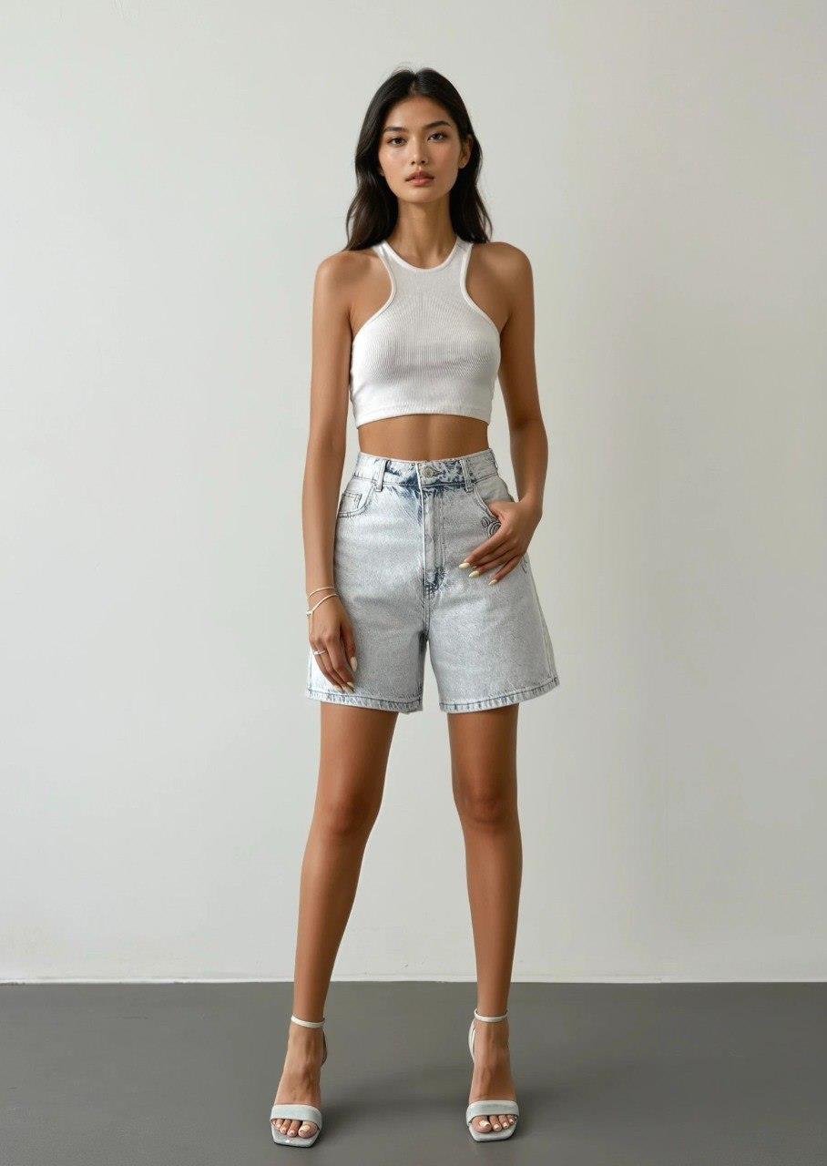 8050 Short Gül Nakışlı Kısa Şort