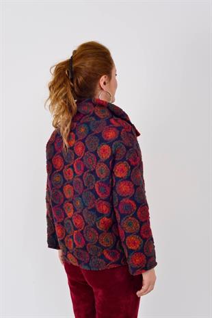 08023 Spiral Desen Düğmeli Kısa Keçe Mont