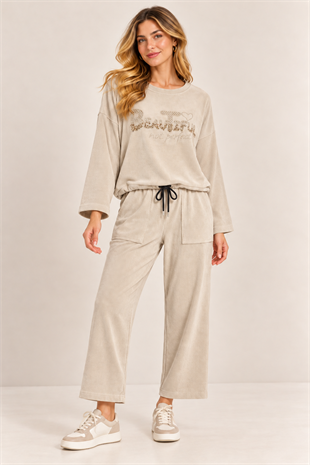 08915 Yazı Desen Sweat Pantolon Kadife Takım