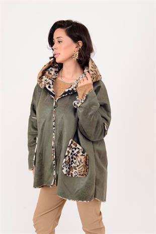 10299-10 Leopar Desen İçi Peluş Kürklü Kapüşonlu Kadın Keçe Kaban