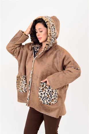 10299-10 Leopar Desen İçi Peluş Kürklü Kapüşonlu Kadın Keçe Kaban