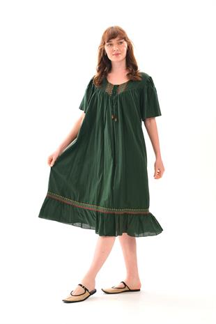1058 Büyük Beden Ön İpli Yaka Etek Nakışlı Kısa Kol Otantik Elbise