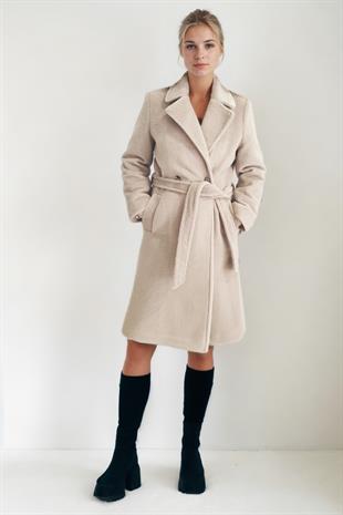 1105 Ceket Yaka Kuşaklı Düğmeli Uzun Keçe Kaban