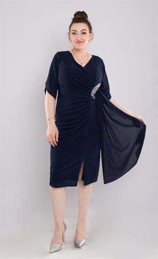 133(118-102) Büyük Beden Simli Yanı Sudamla Tokalı Kısa Elbise