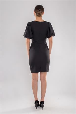 1400 İncili Balon Kol Kısa Krep Elbise