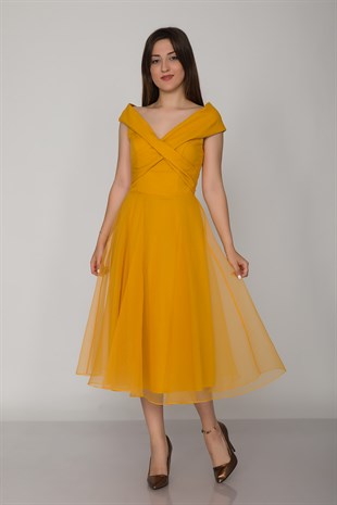 2090 Organze Kumaş Çapraz Kruvaze Yaka Kloş Etekli Kısa Elbise