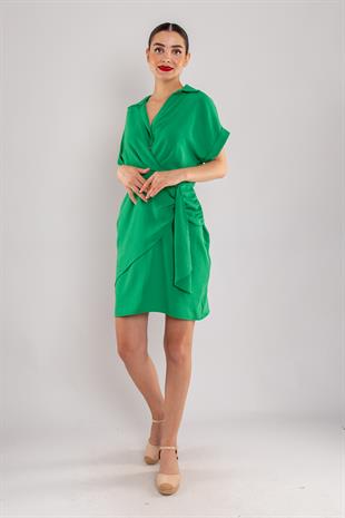 23Y2080 Ayrobin Önü Düğmeli Yandan Büzgülü Drapelı Kısa Krinkıl Elbise