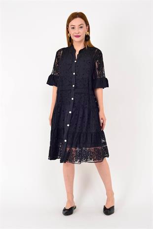 24029 Dantelli Kısa Kol Düğmeli Kısa Astarlı Elbise