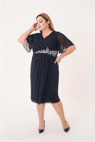 2438 Büyük Beden Beli Taşlı Vyaka Kısa Şifon Elbise