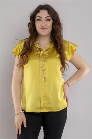 24E053 Yakasız Zincir Kolyeli Saten Fırfırlı Kısa Kol Bluz