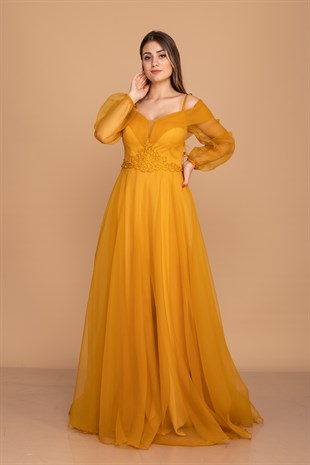 373 Madonna Yaka Beli Güpür Kemerli Tül Organze Uzun Nişanlık