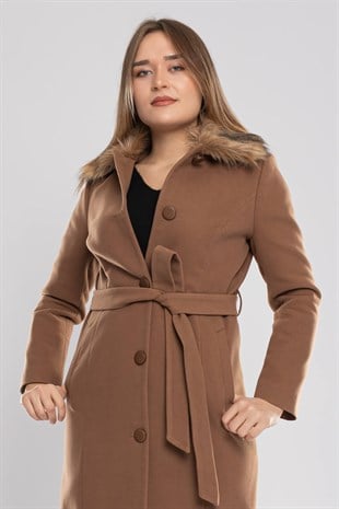 3741 Büyük Beden P.M Bebe Yaka Kürklü Düğmeli Kadın Kaban