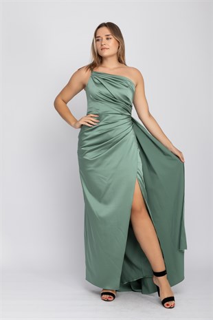 408 Tek Omuz Beli Drape Yırtmaç ve Kuyruklu Saten Uzun Elbise