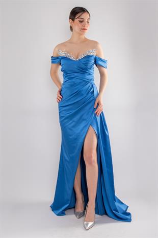 5107 Dik Yaka Göğüs Taşlı Drapeli Uzun Saten Elbise