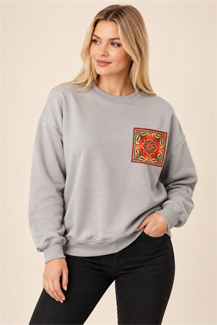 5607 Etnik Desen Detay Şardonlu Bisiklet Yaka Sweat
